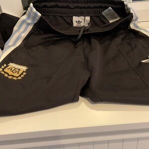 Adidas original unisex Argentina soccer team sweatpants joggers